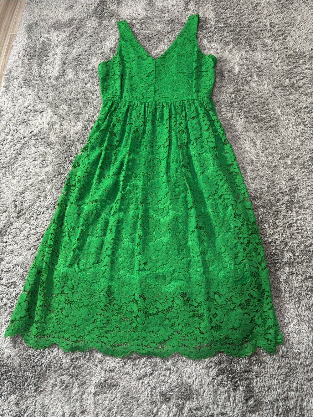 Simply Vera Vera Wang Emerald Green Lace V-Neck Midi Dress